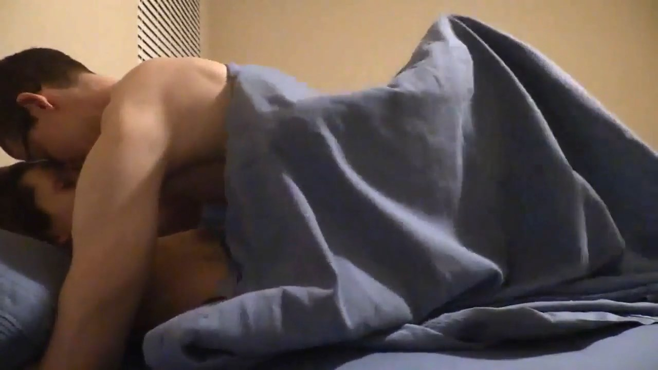 Видео Про Секс Под Одеялом